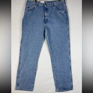 NWT Men’s Wrangler Hero Regular Fit Straight Leg Denim Jeans Sz 38X32 Light Wash